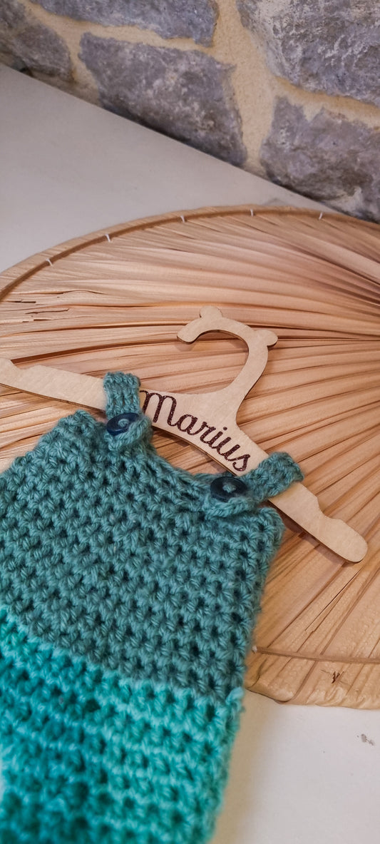 Cintre en bois personnalisé