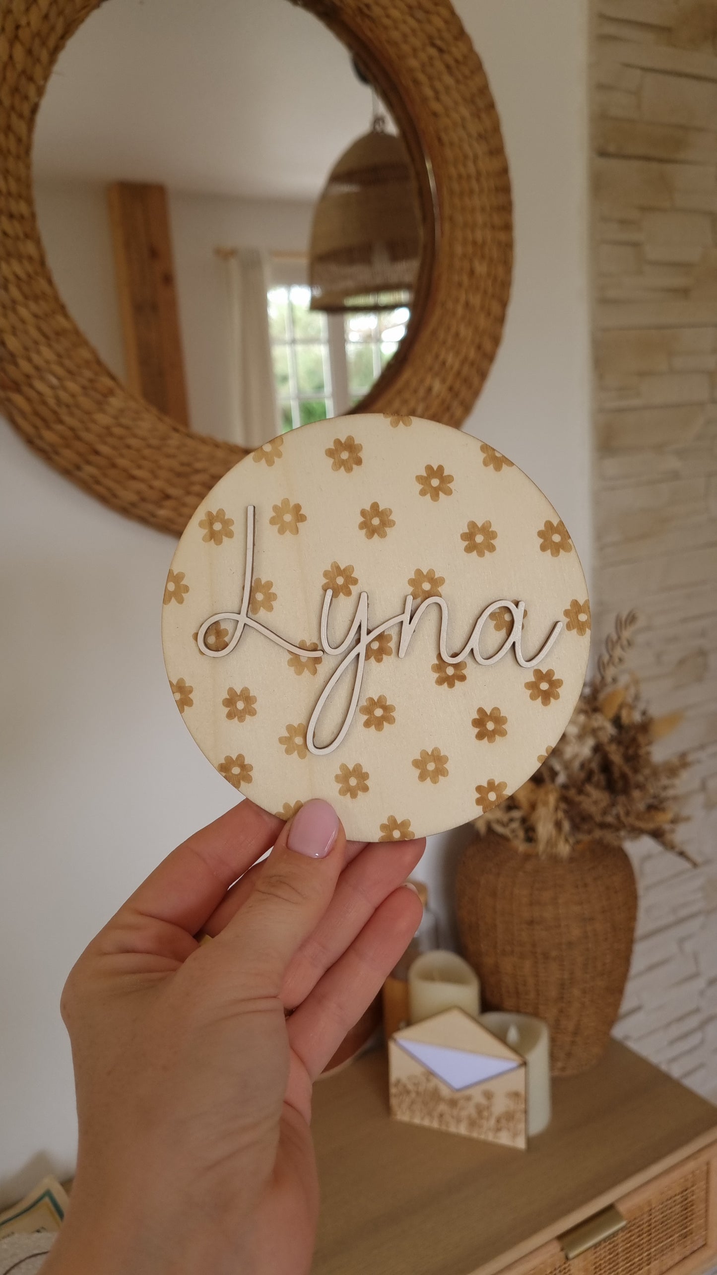 Rond en bois personnalisé – Pâquerettes