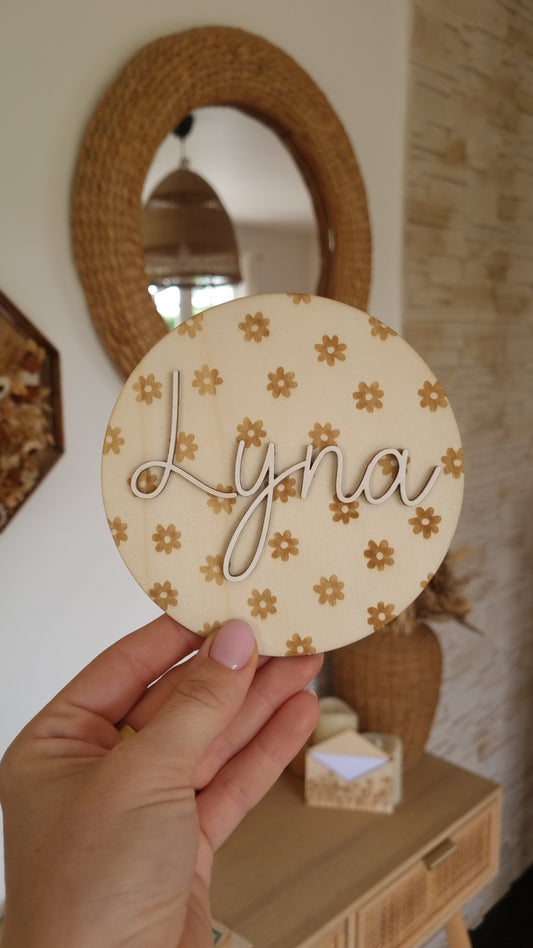 Rond en bois personnalisé – Pâquerettes