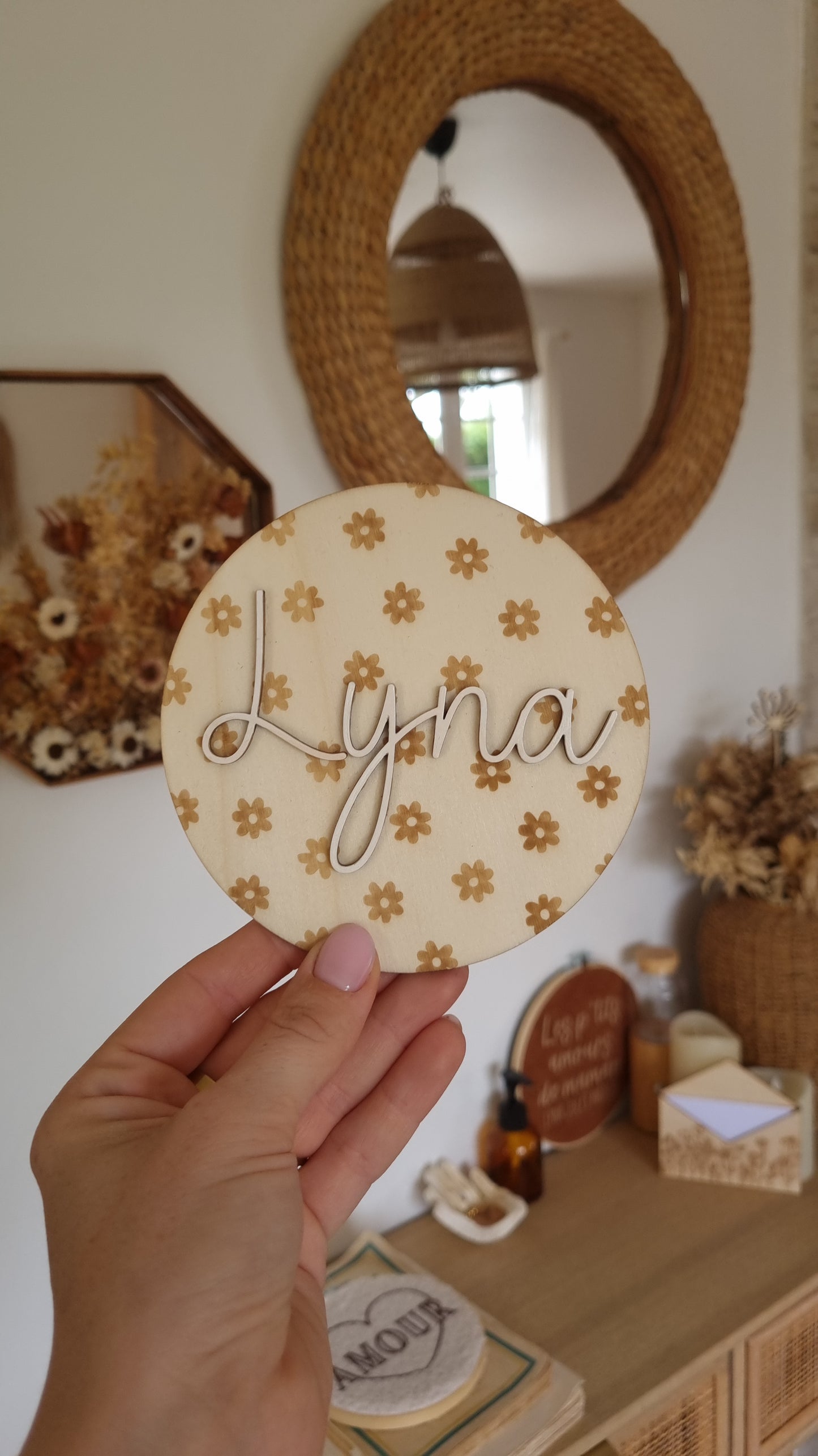 Rond en bois personnalisé – Pâquerettes