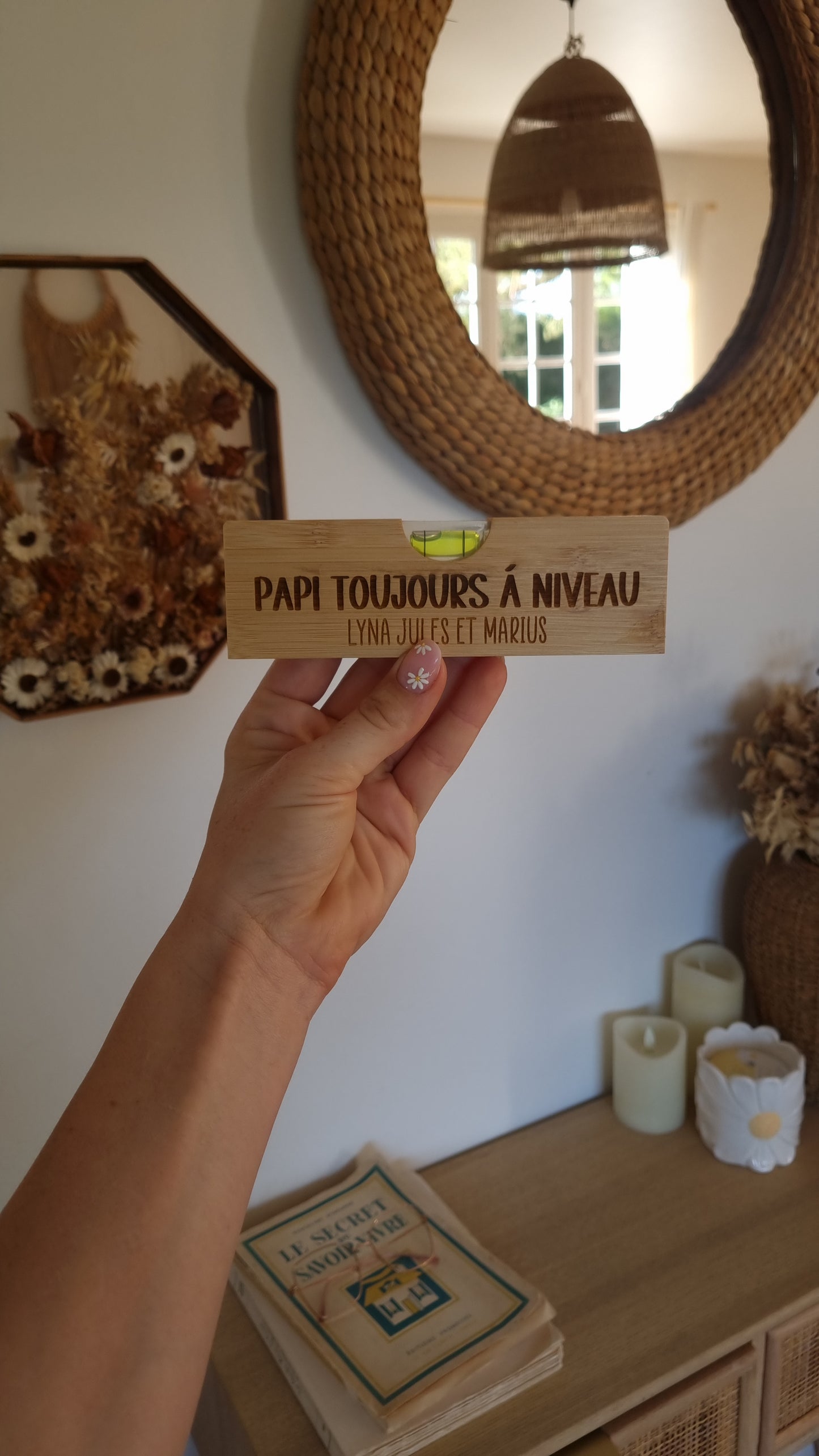 Niveau en bois personnalisé – Le cadeau original pour les papas et papis bricoleurs !