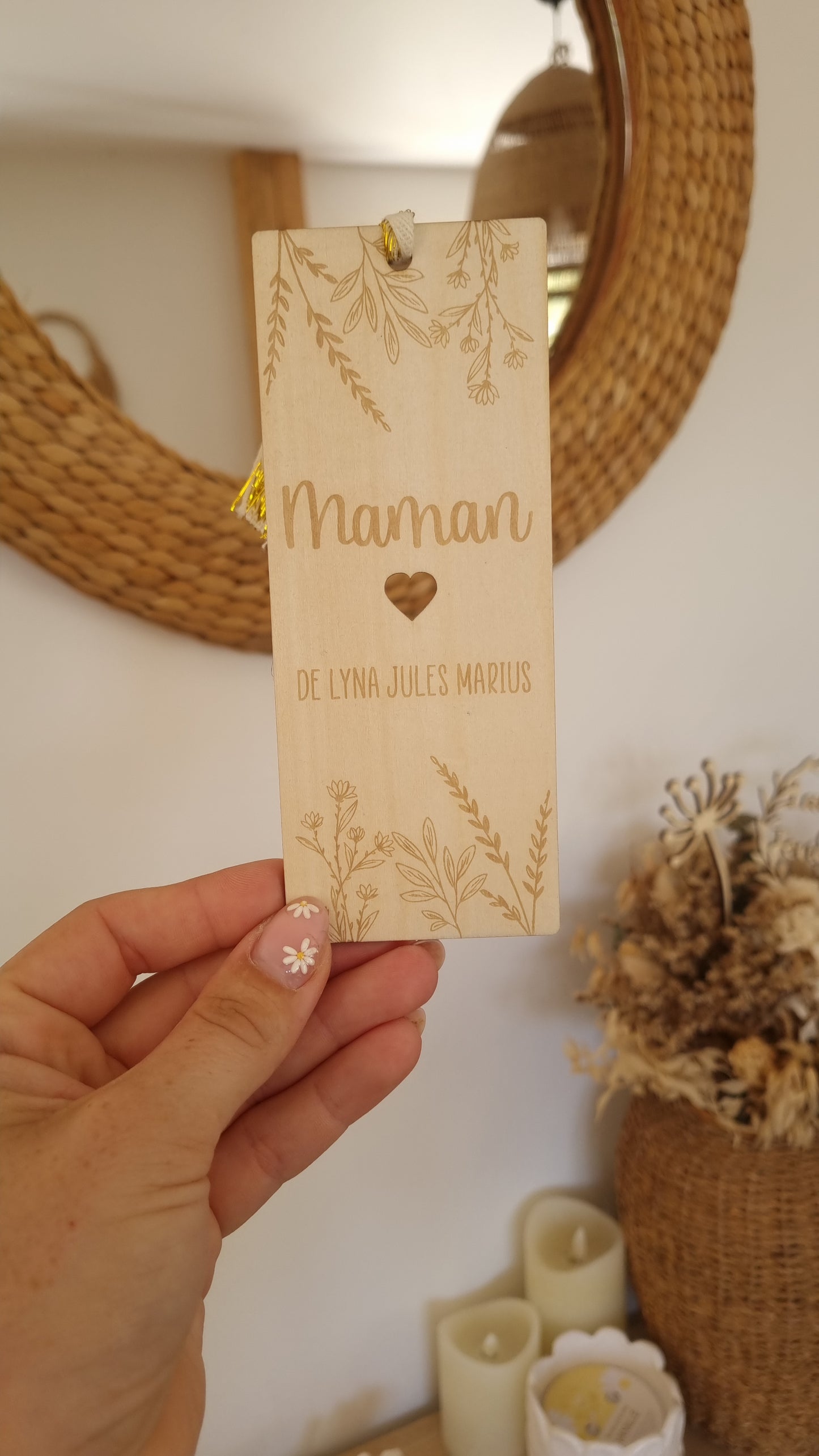 Marque-page en bois personnalisé – Fête des Mamans 🌸