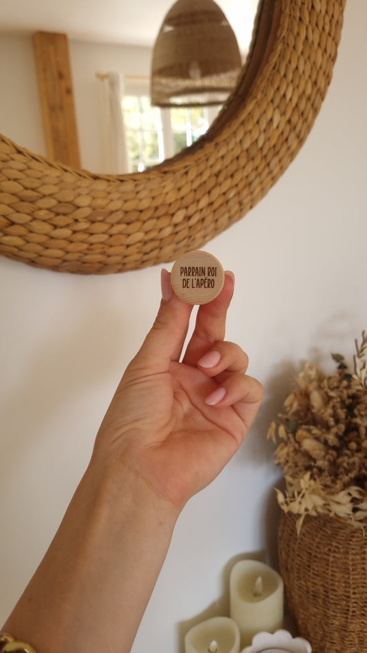 Bouchon en bois – Parrain roi de l'apéro