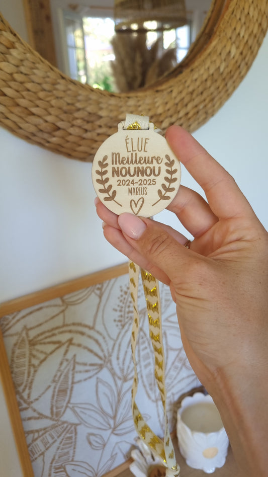 Médaille en bois