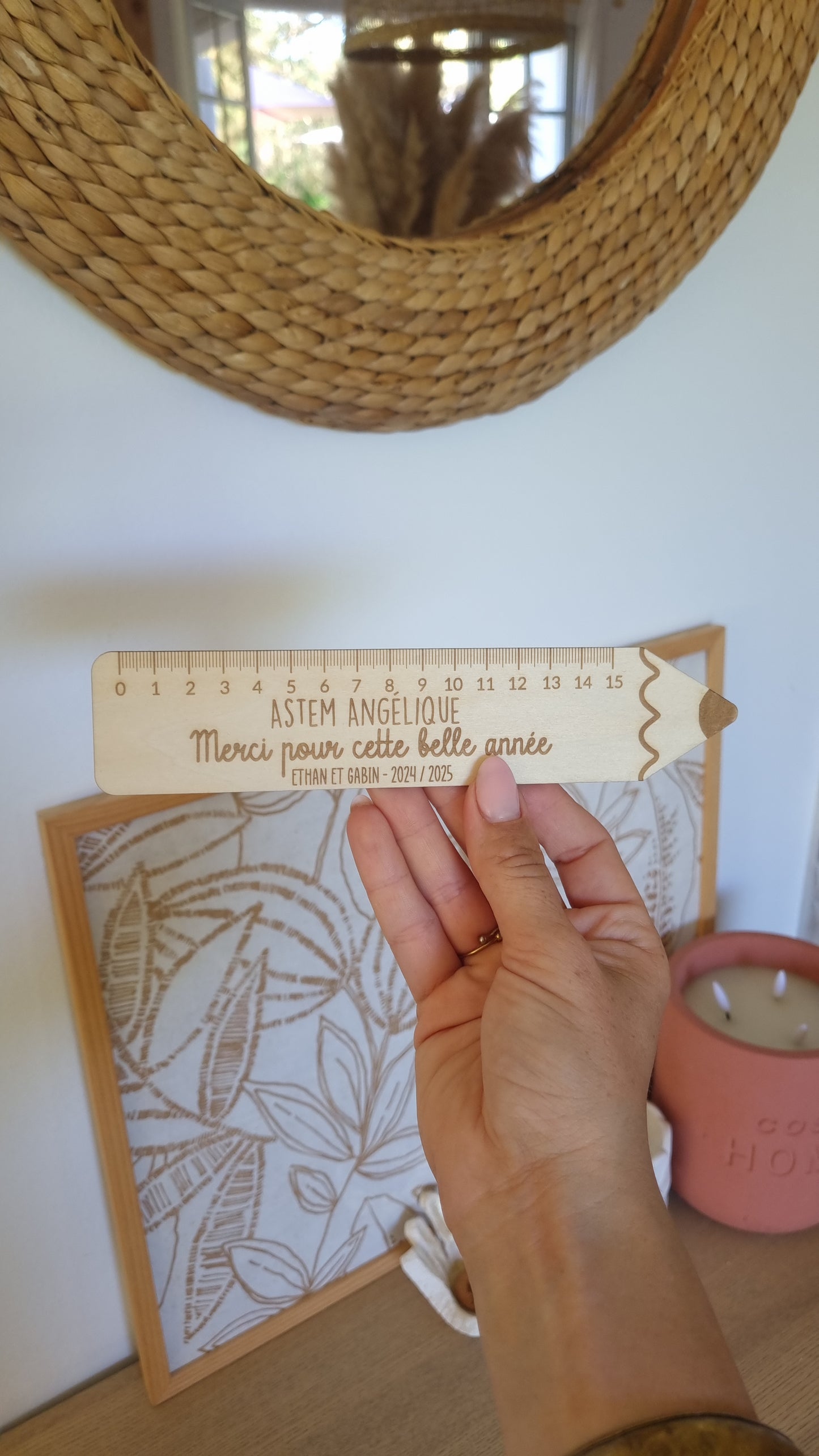Règle personnalisée en bois – Forme de crayon ✏️ – Cadeau de fin d’année pour Maîtresse, Maître, ATSEM