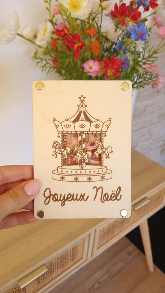 Carte en bois le petit manège pour Noël