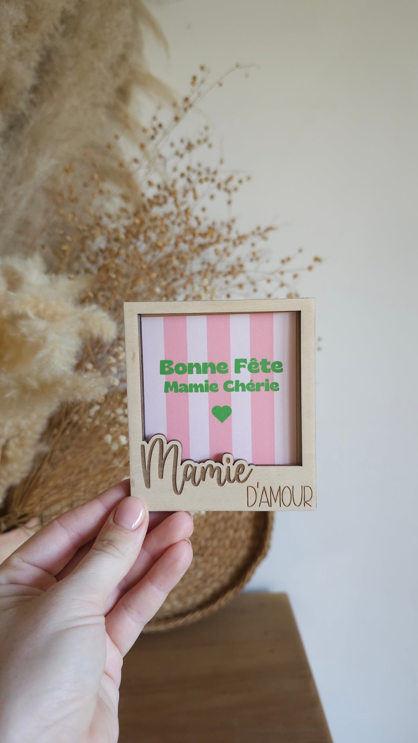 Mon joli cadre Polaroïd en bois personnalisé