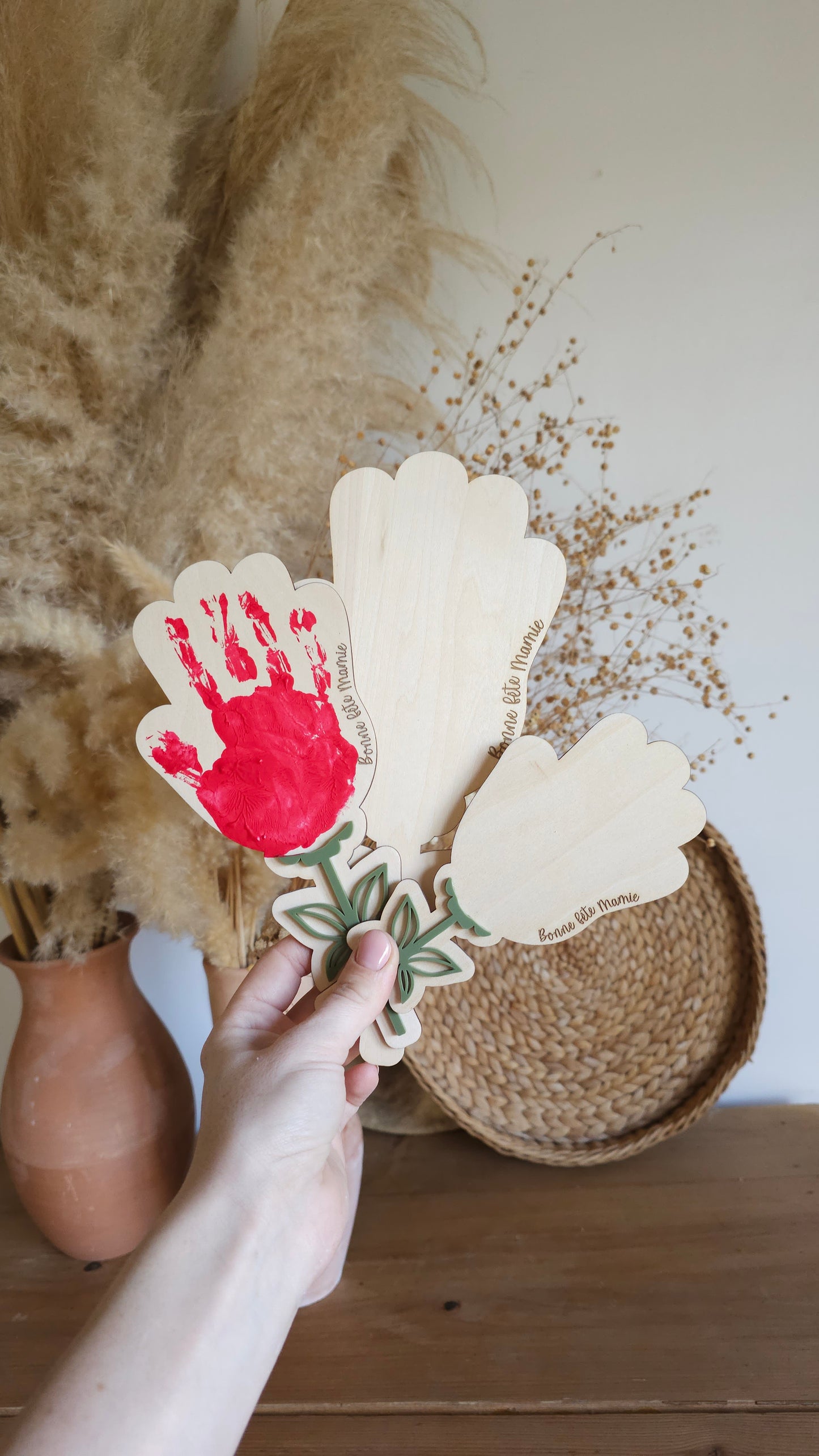 Fleur en bois à peindre – Cadeau Fête des Mamies avec empreinte de main