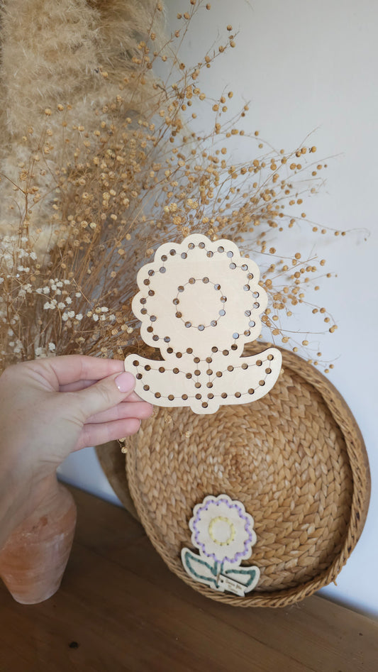 Fleur à Broder - Fête des Mamies