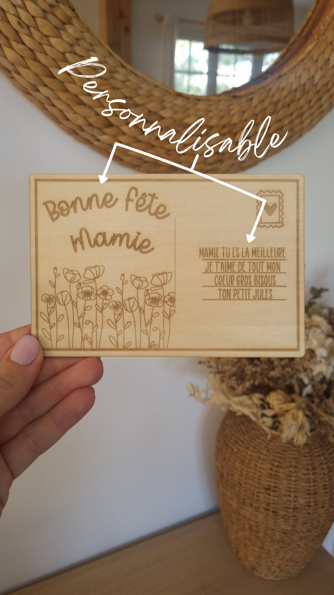 Jolie carte postale en bois gravé