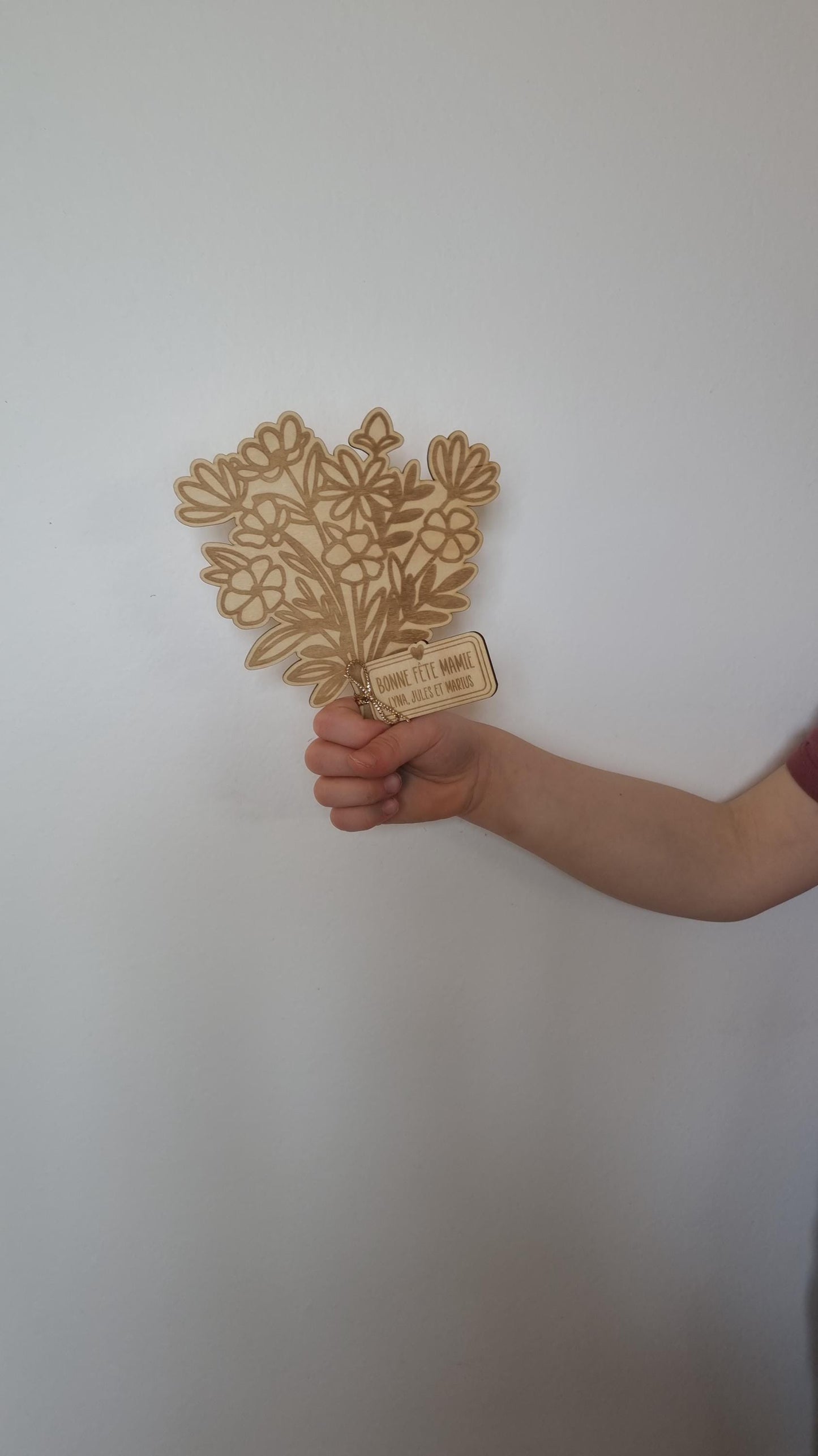 Bouquet de fleur en bois personnalisé - Fête des mamies - Mamies - Les petits coeurs à mamie - Les amours à mamie - cadeau mamie