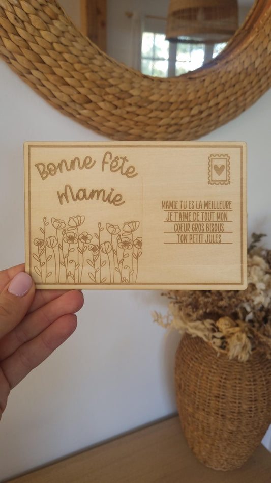 Carte postale en Bois Personnalisé - Fête des mamies - Mamies - Les petits coeurs à mamie - Les amours à mamie -