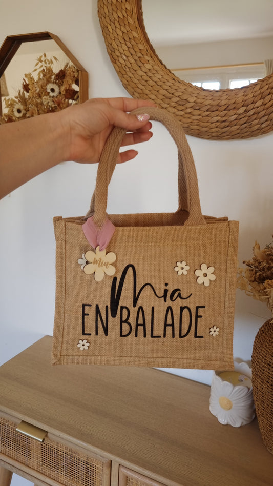 Sac cabas en toile de jute – Petite fille en Balade