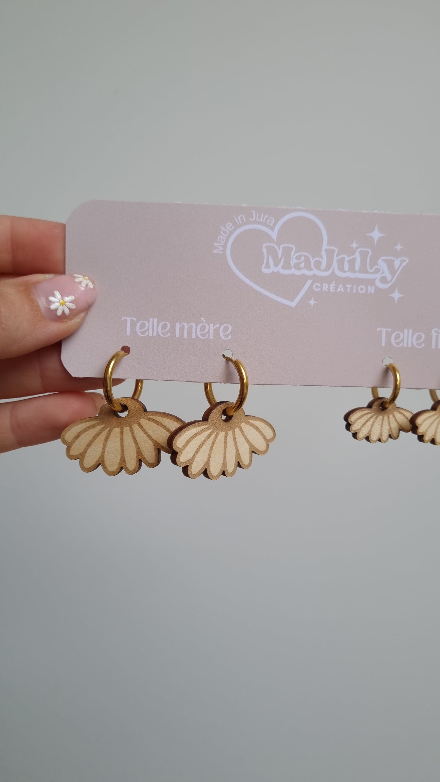 Boucles d’oreilles assorties "Telle mère, telle fille" – Look complice en bois naturel