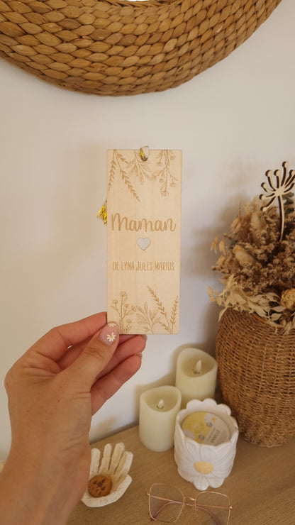 Marque-page en bois personnalisé – Fête des Mamans 🌸