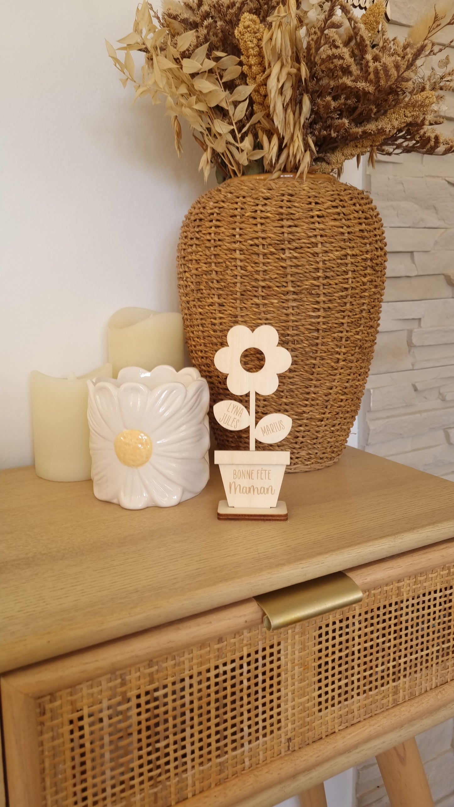 Fleur en bois personnalisée – Déco pleine d’amour pour la Fête des Mères 🌸