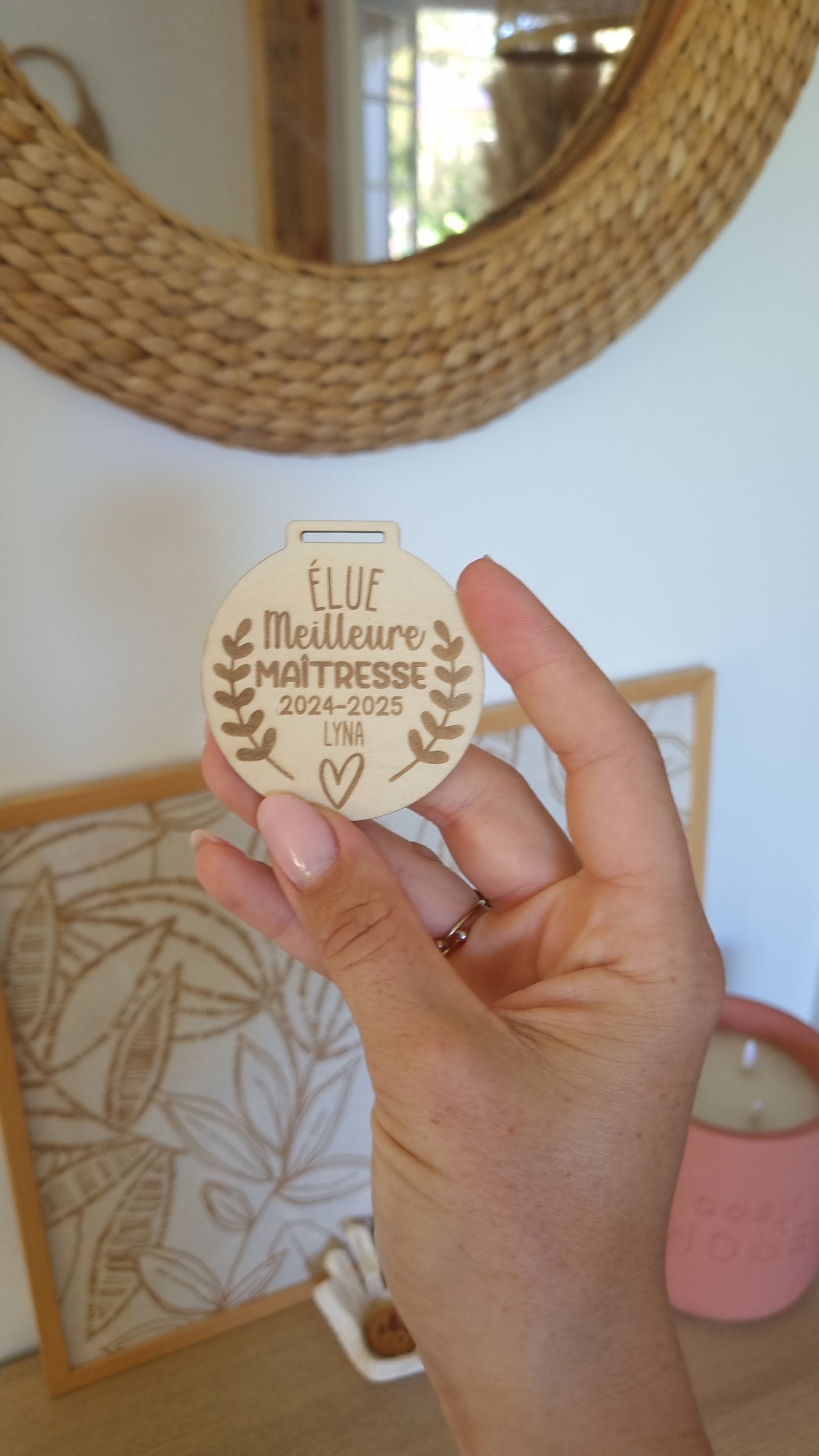 Médaille en bois