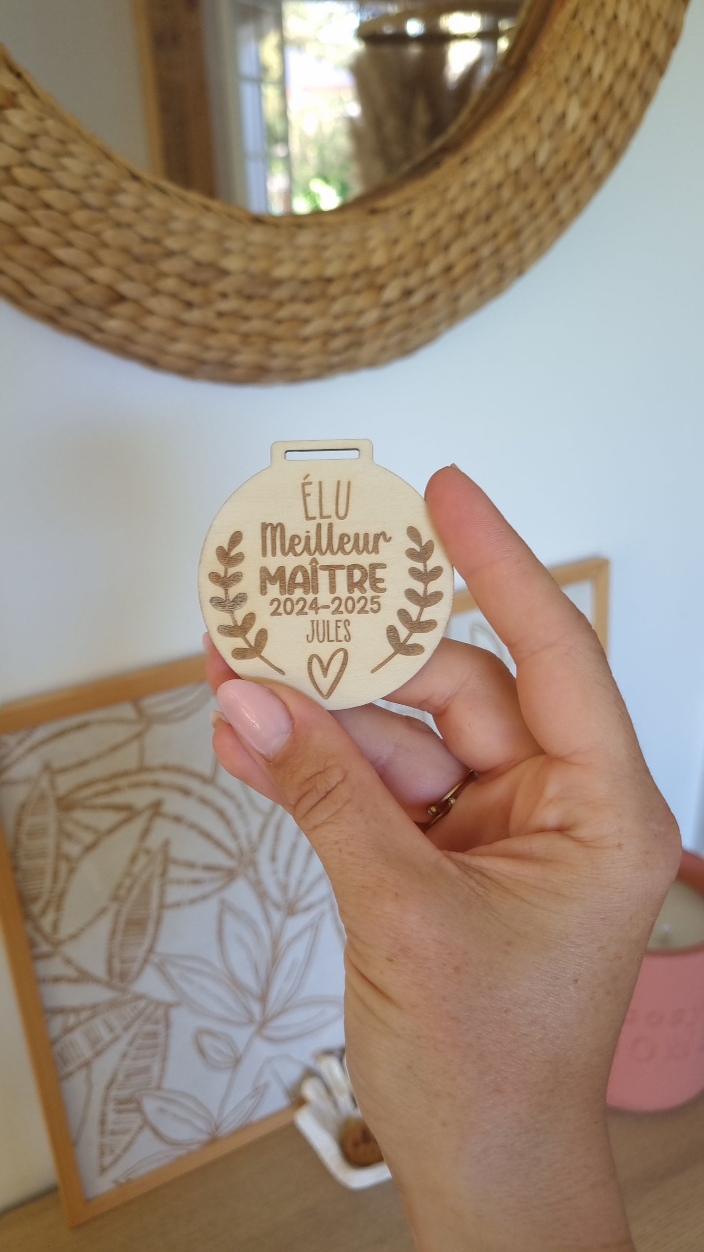 Médaille en bois