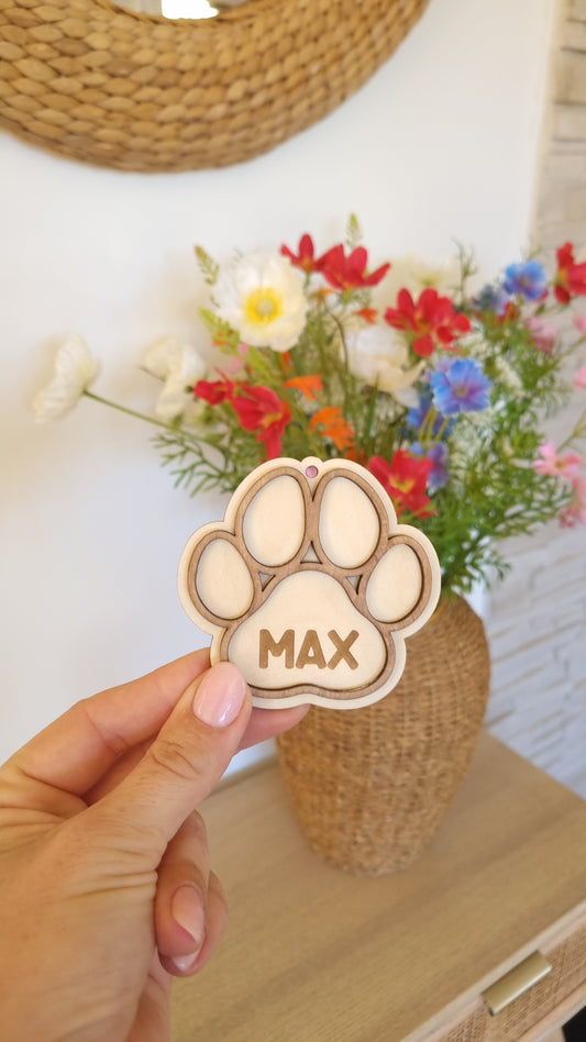 Boules de Noël en bois chien ou chat