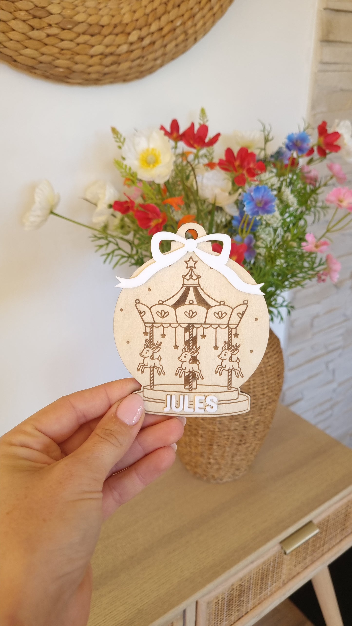 Boule de Noël en bois- Modèle Manège