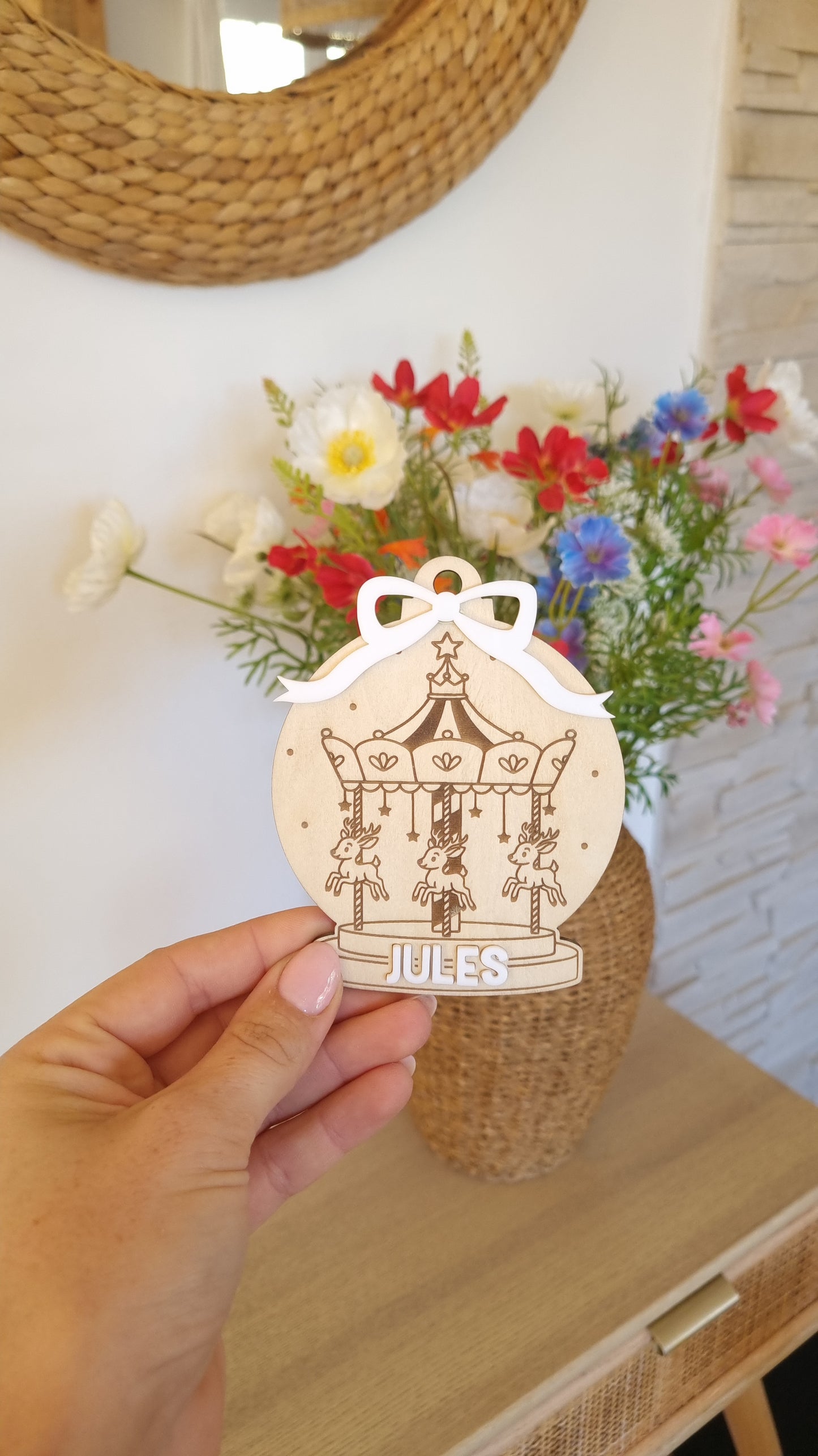 Boule de Noël en bois- Modèle Manège