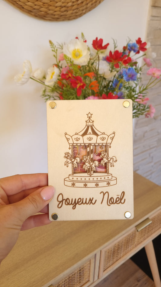 Carte en bois le petit manège pour Noël