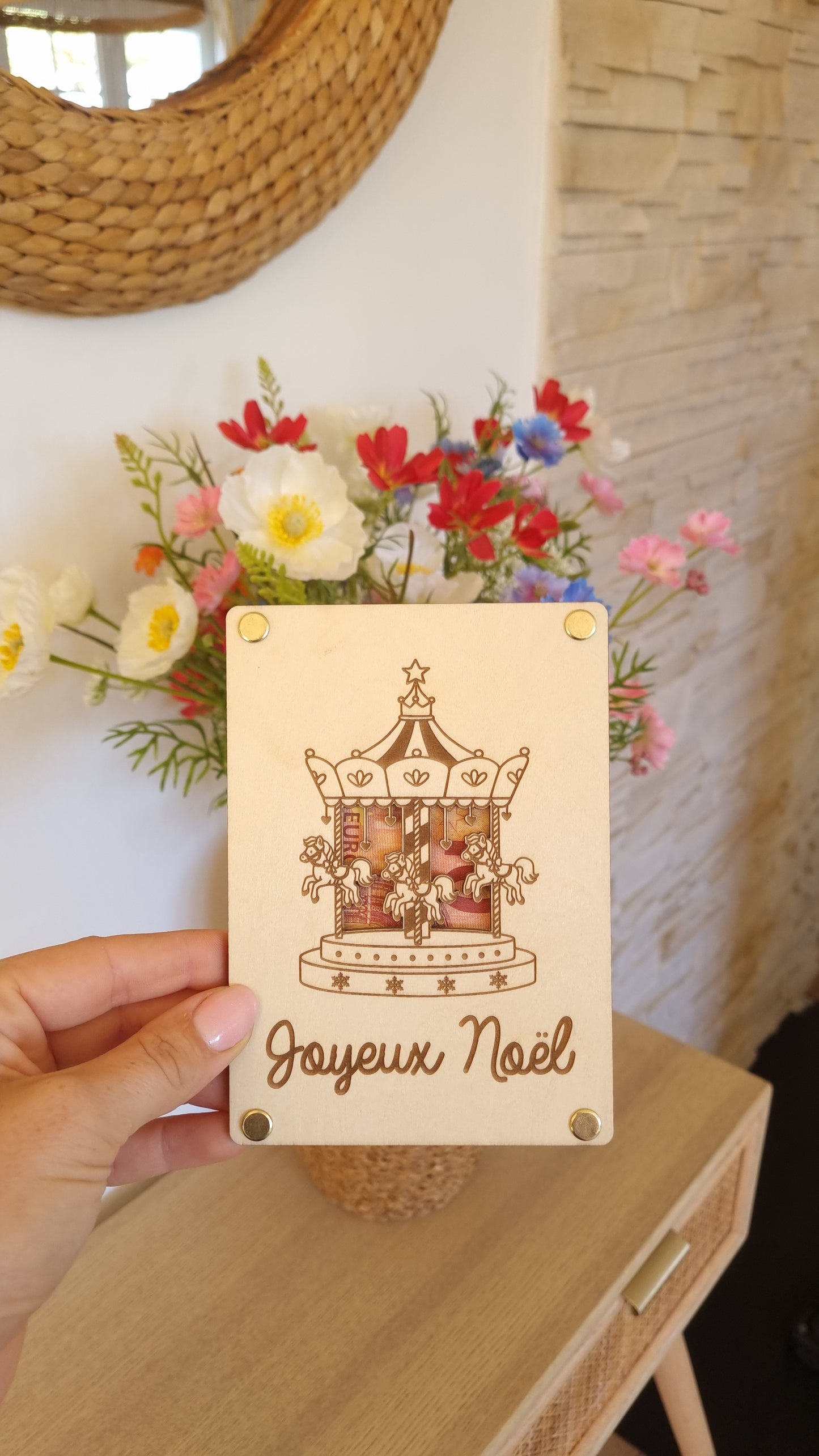 Carte en bois le petit manège pour Noël