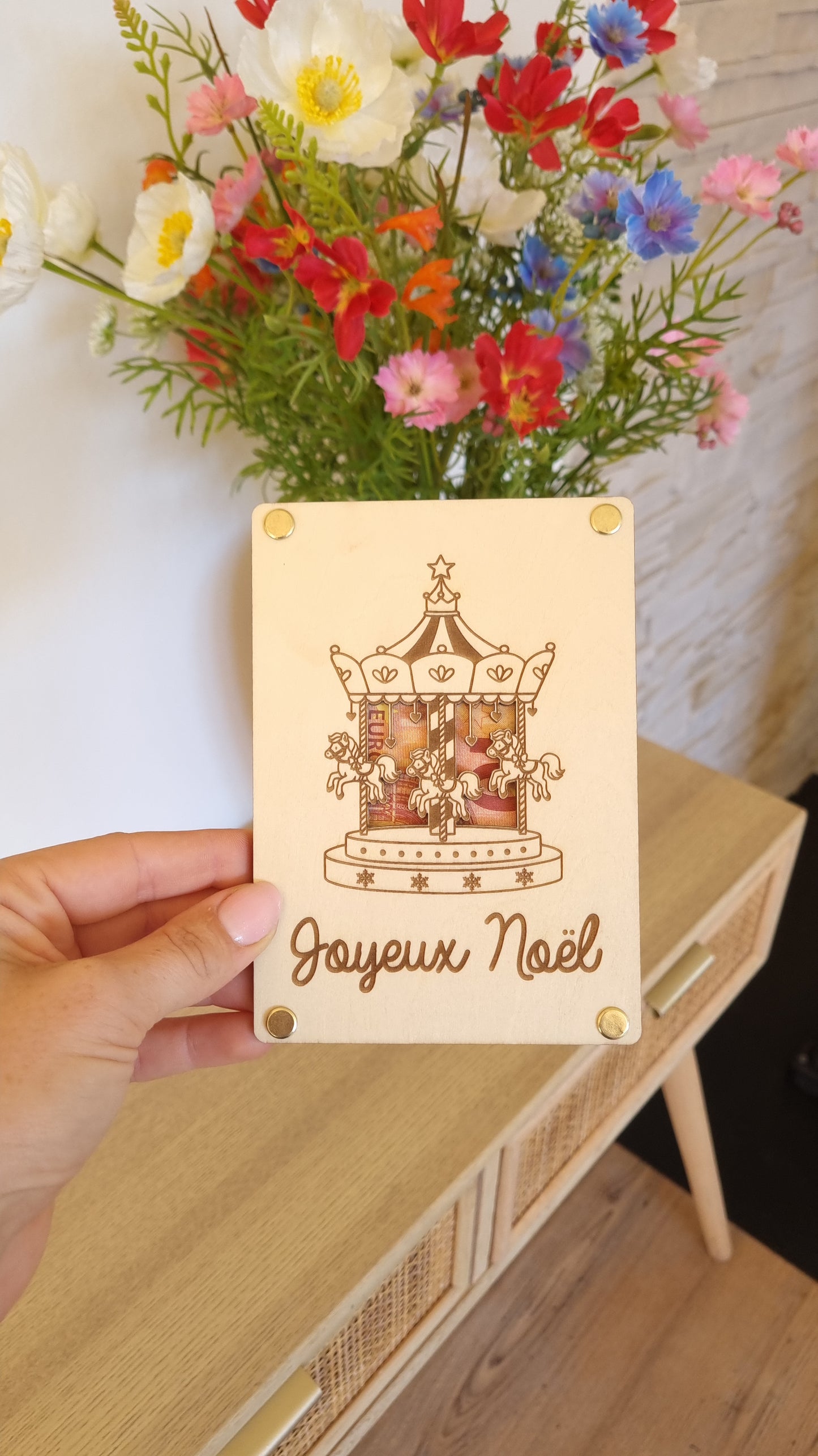 Carte en bois le petit manège pour Noël