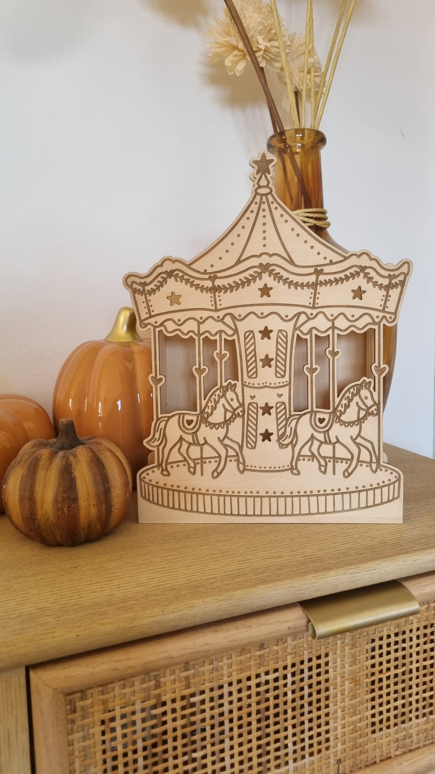 Carrousel lumineux en bois