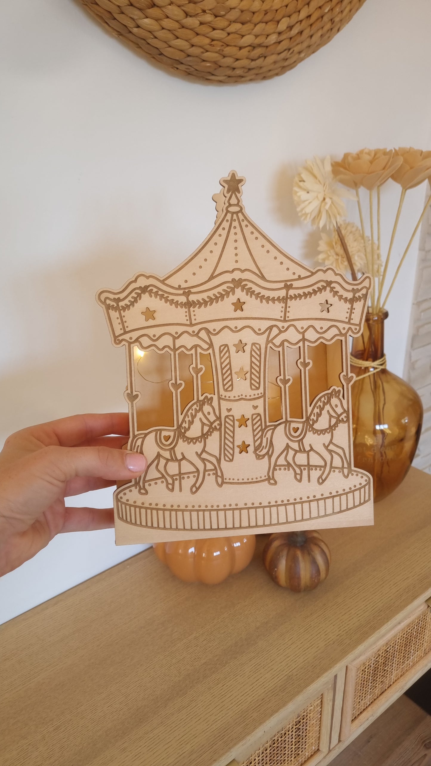 Carrousel lumineux en bois