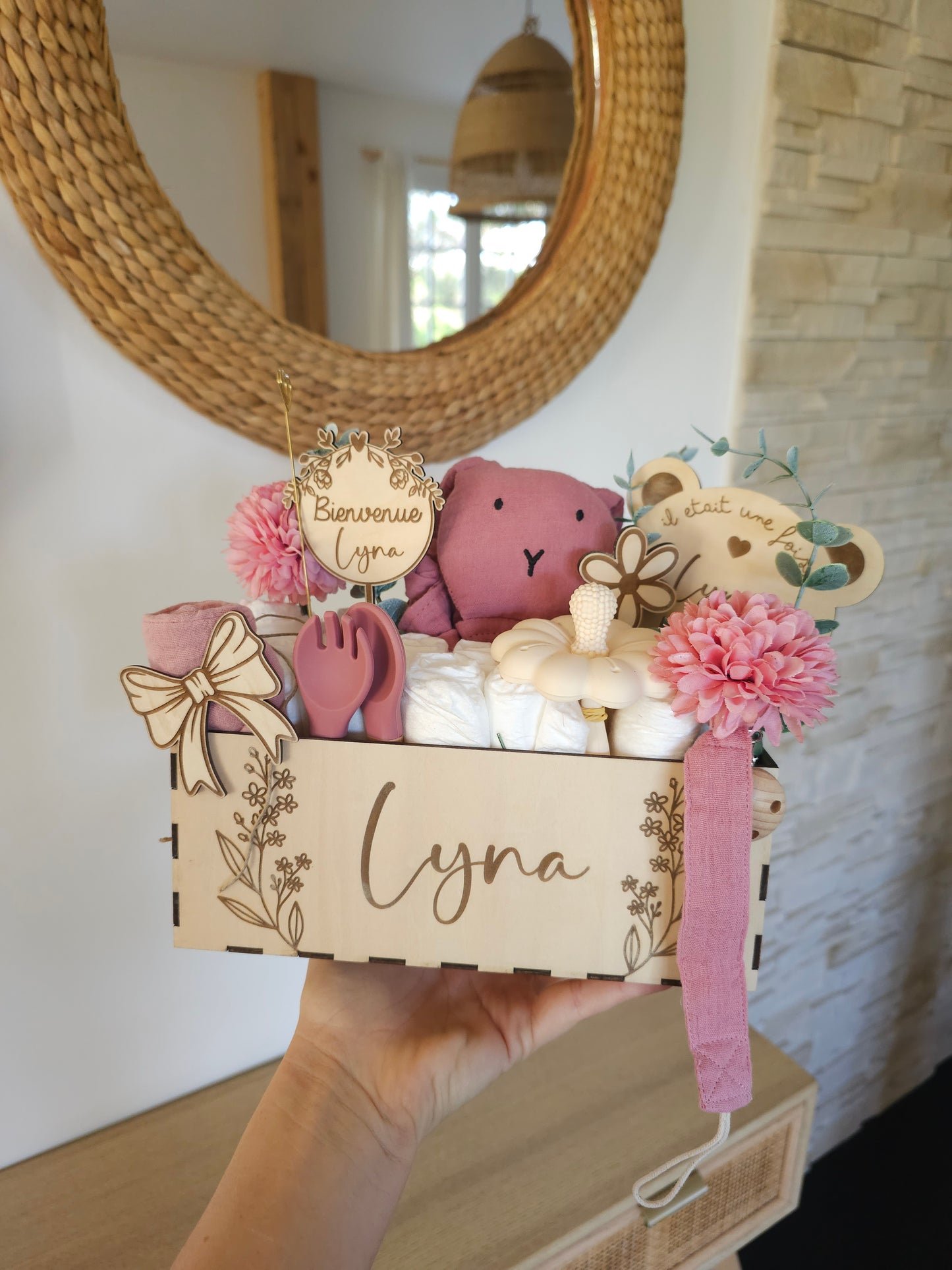 Cadeau de naissance personnalisé – Bouquet de couches et boîte de naissance sur mesure