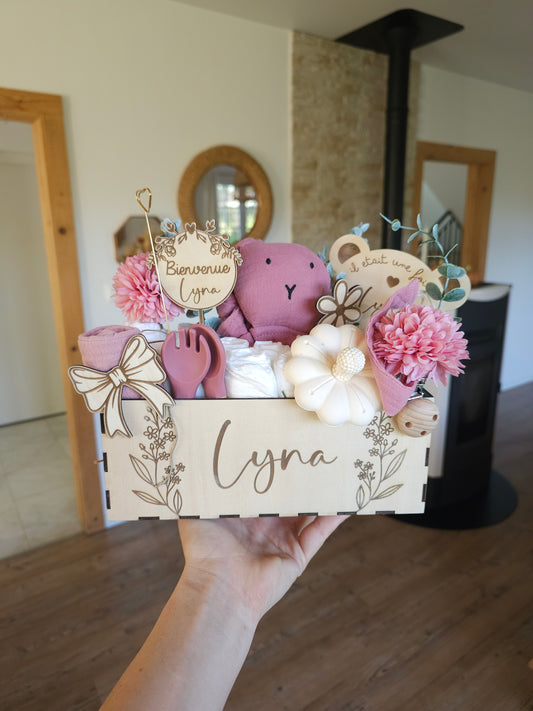 Cadeau de naissance personnalisé – Bouquet de couches et boîte de naissance sur mesure
