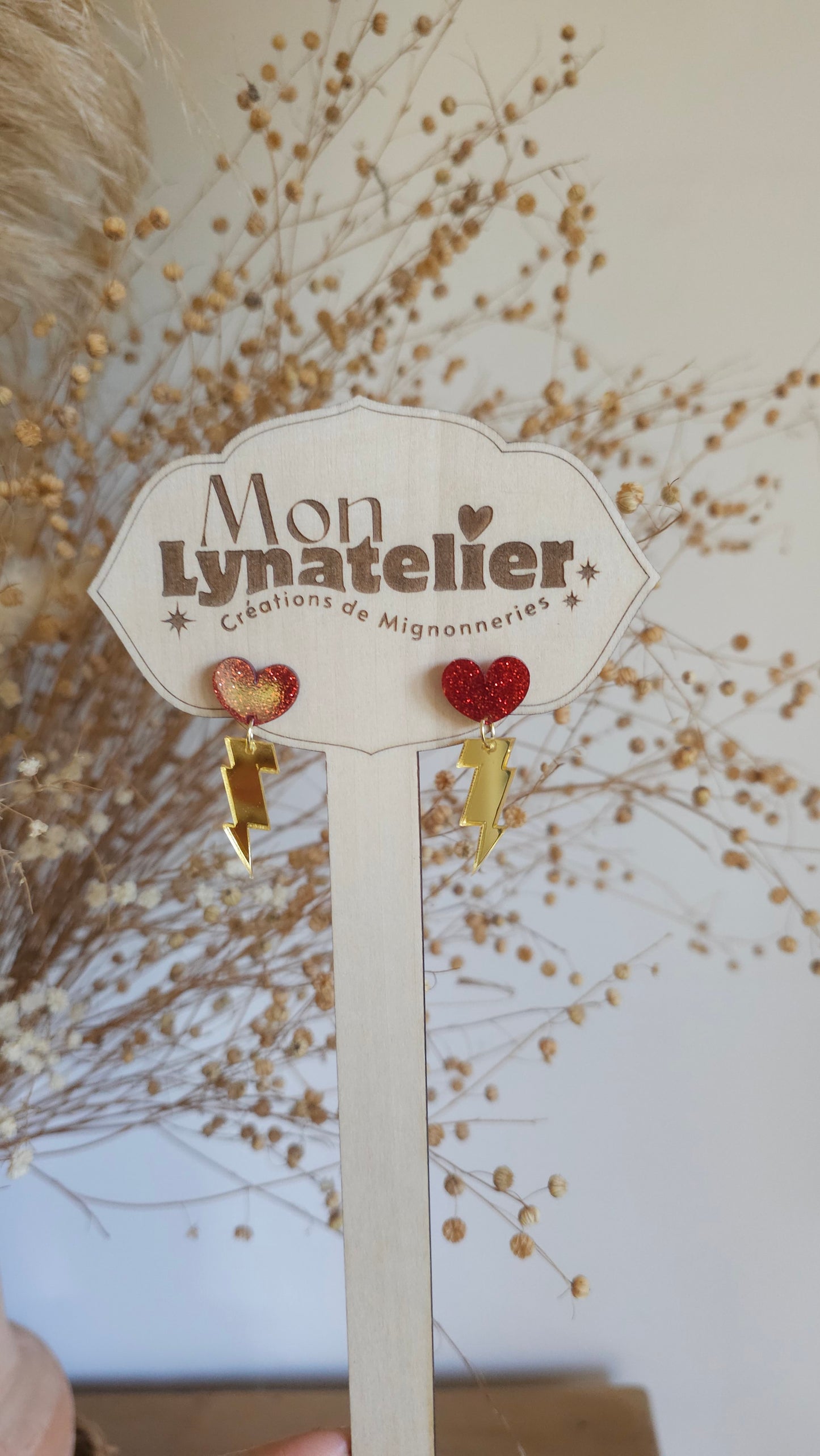 Boucles d'oreilles éclairs et cœur