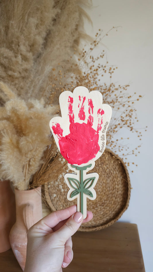Fleur en bois à peindre – Cadeau Fête des Mamies avec empreinte de main