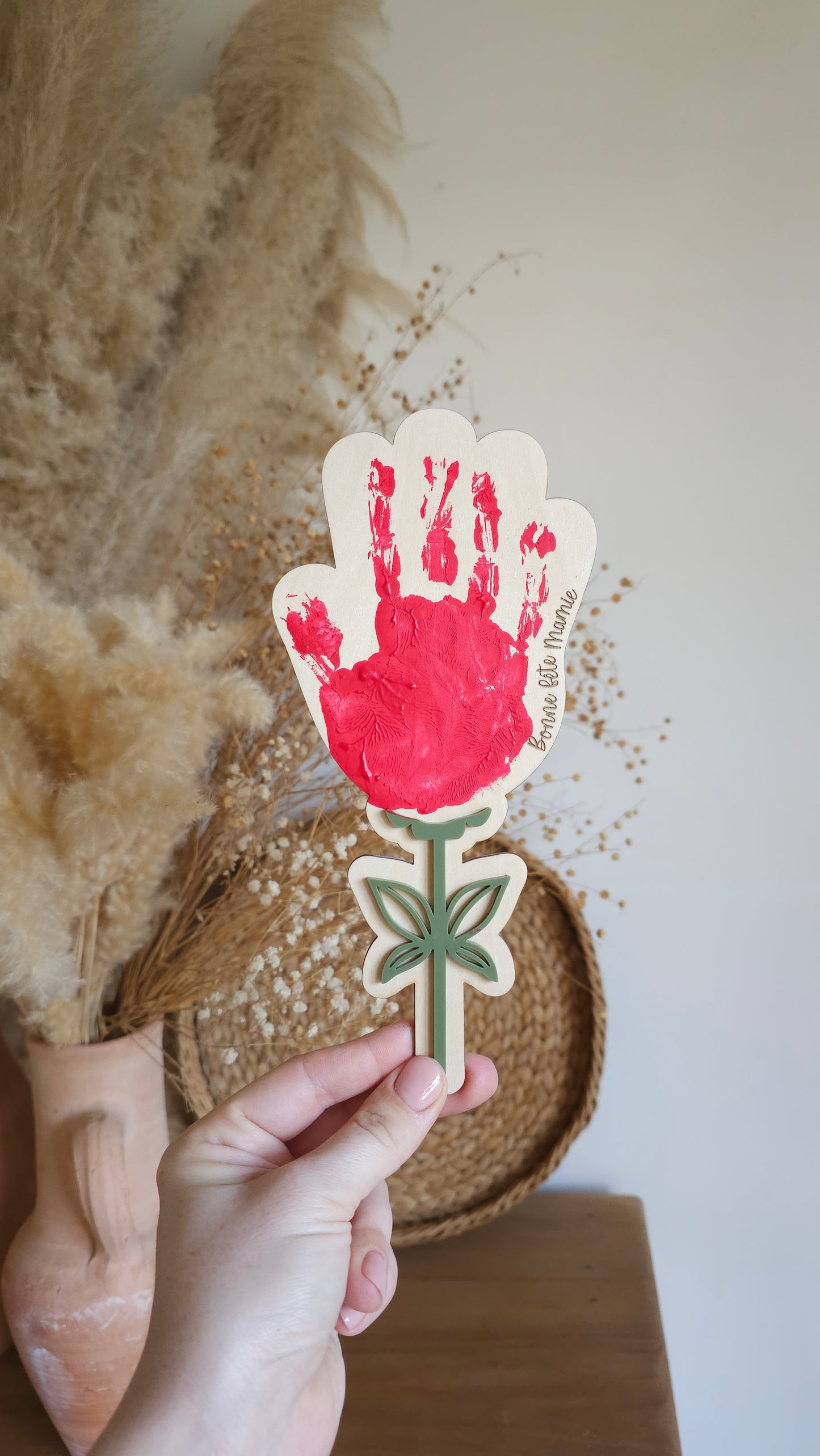 Fleur en bois à peindre – Cadeau Fête des Mamies avec empreinte de main