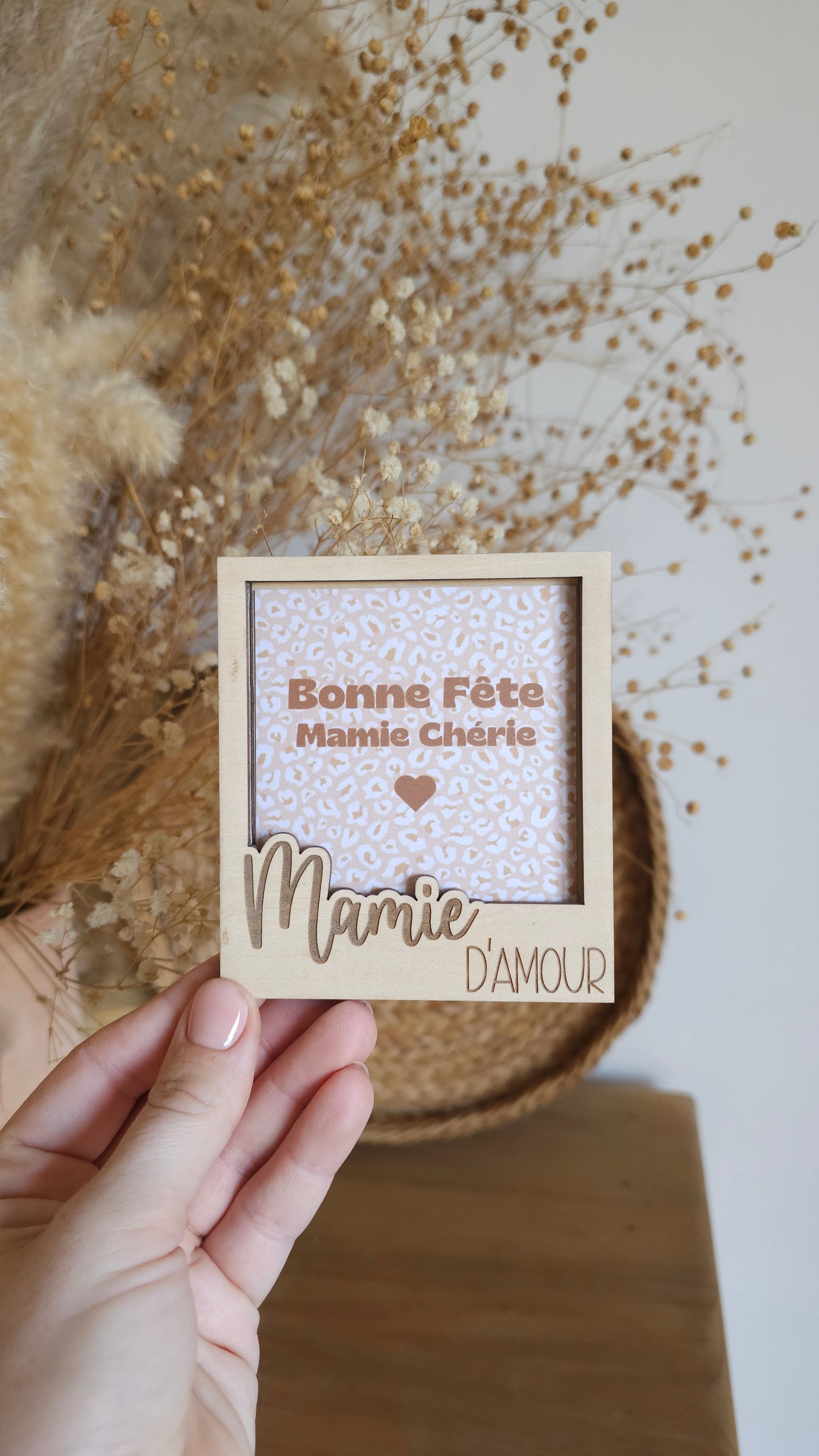 Mon joli cadre Polaroïd en bois personnalisé