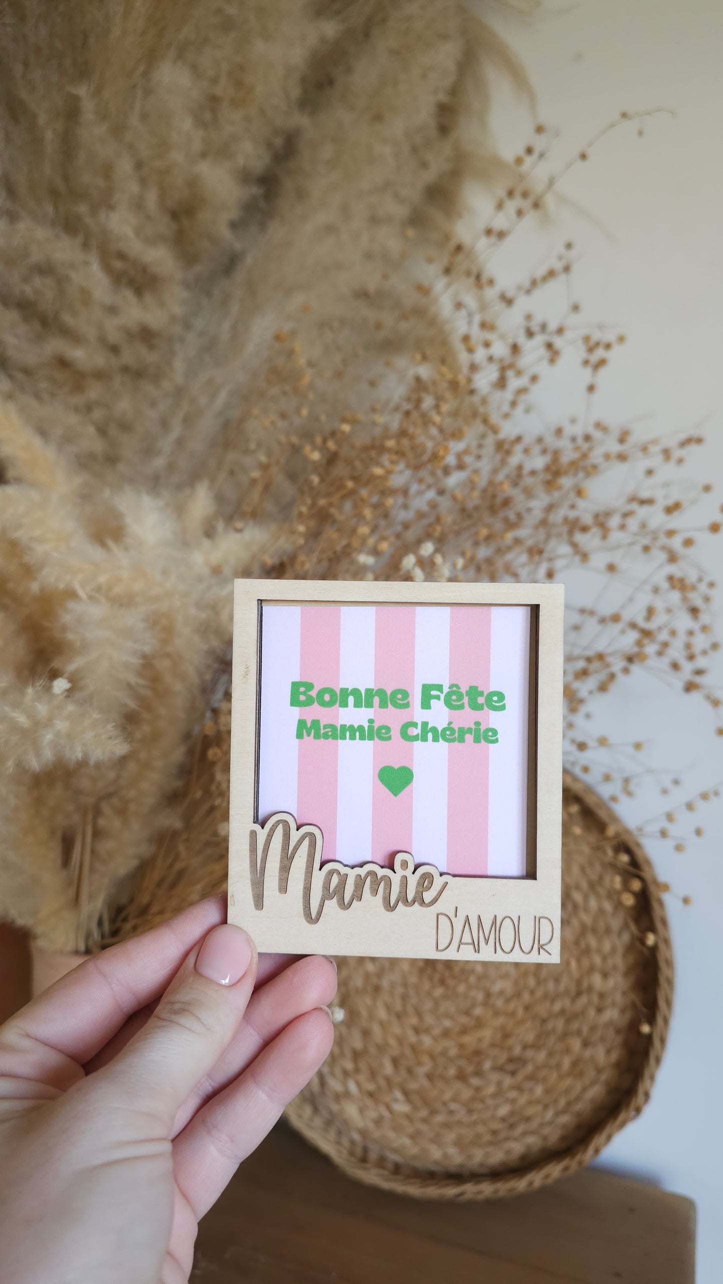 Mon joli cadre Polaroïd en bois personnalisé