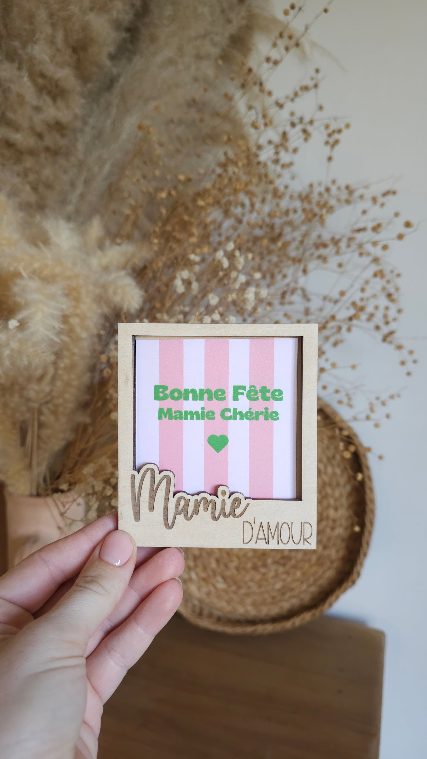 Mon joli cadre Polaroïd en bois personnalisé