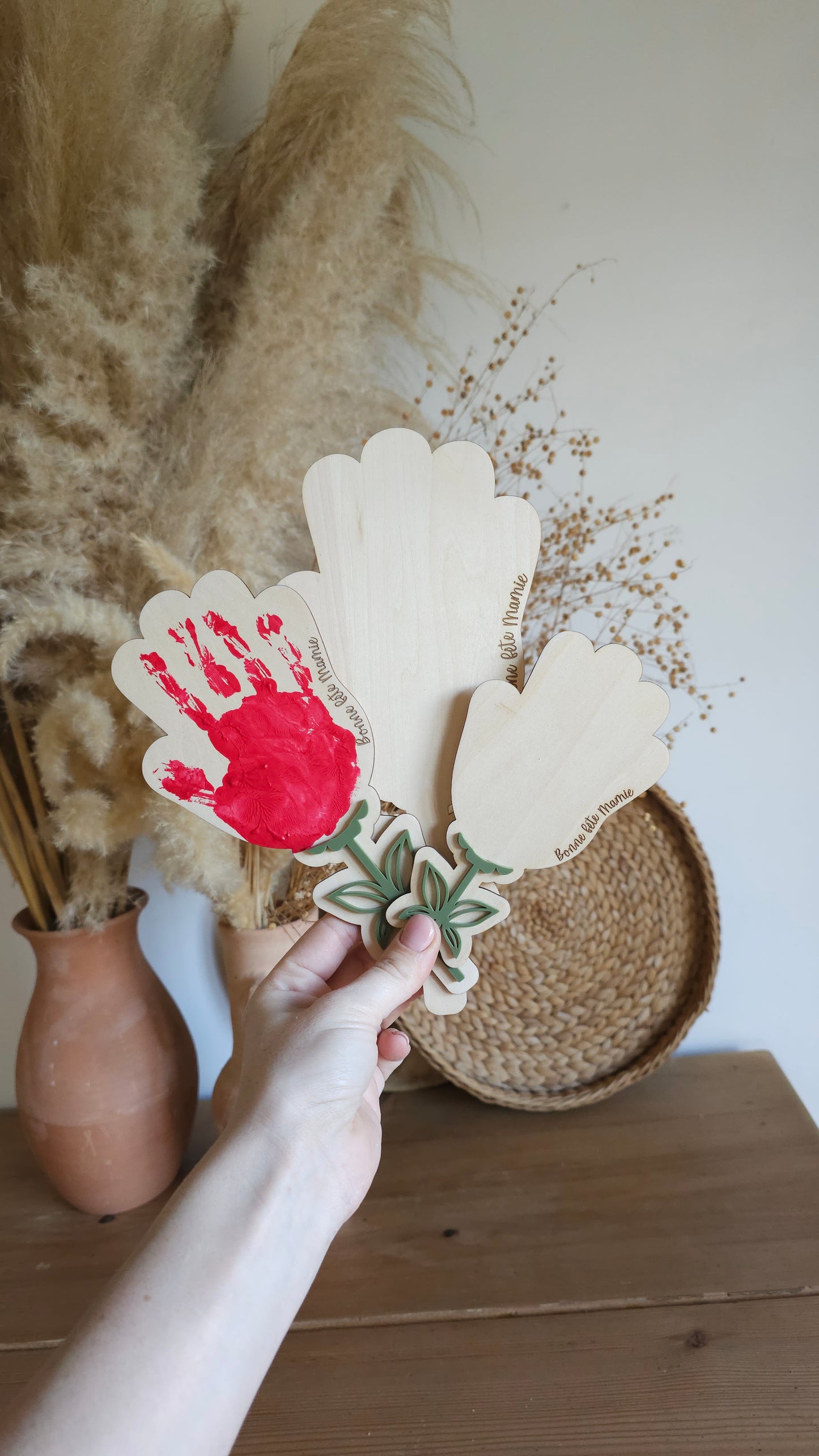 Fleur en bois à peindre – Cadeau Fête des Mamies avec empreinte de main