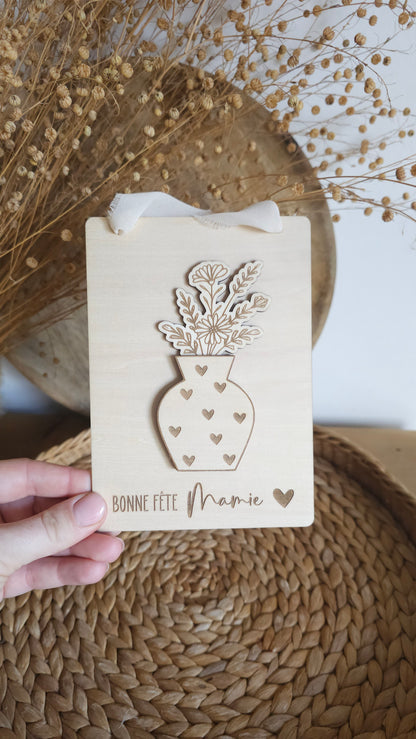 Carte à suspendre Fête des Mamies – Vase en relief et fleurs amovibles