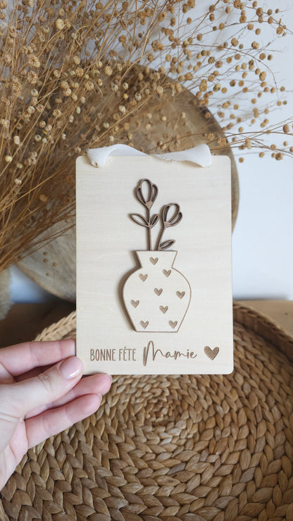 Carte à suspendre Fête des Mamies – Vase en relief et fleurs amovibles