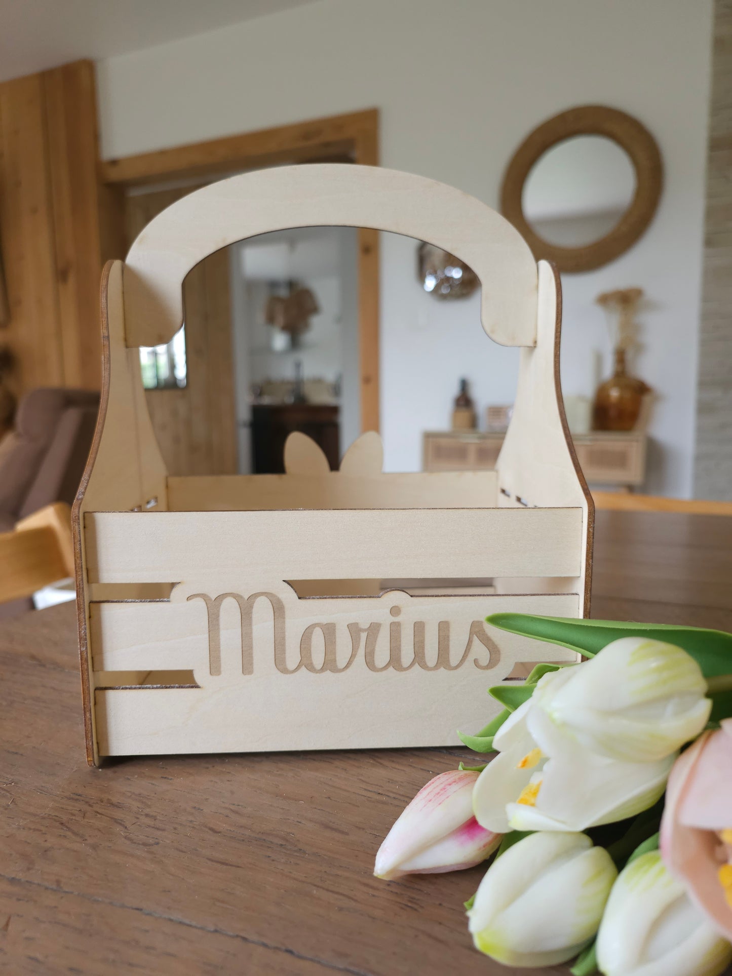 Panier de Pâques en bois personnalisé avec prénom