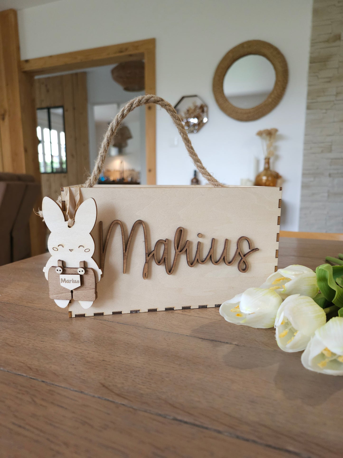 Panier de Pâques en bois personnalisé avec prénom