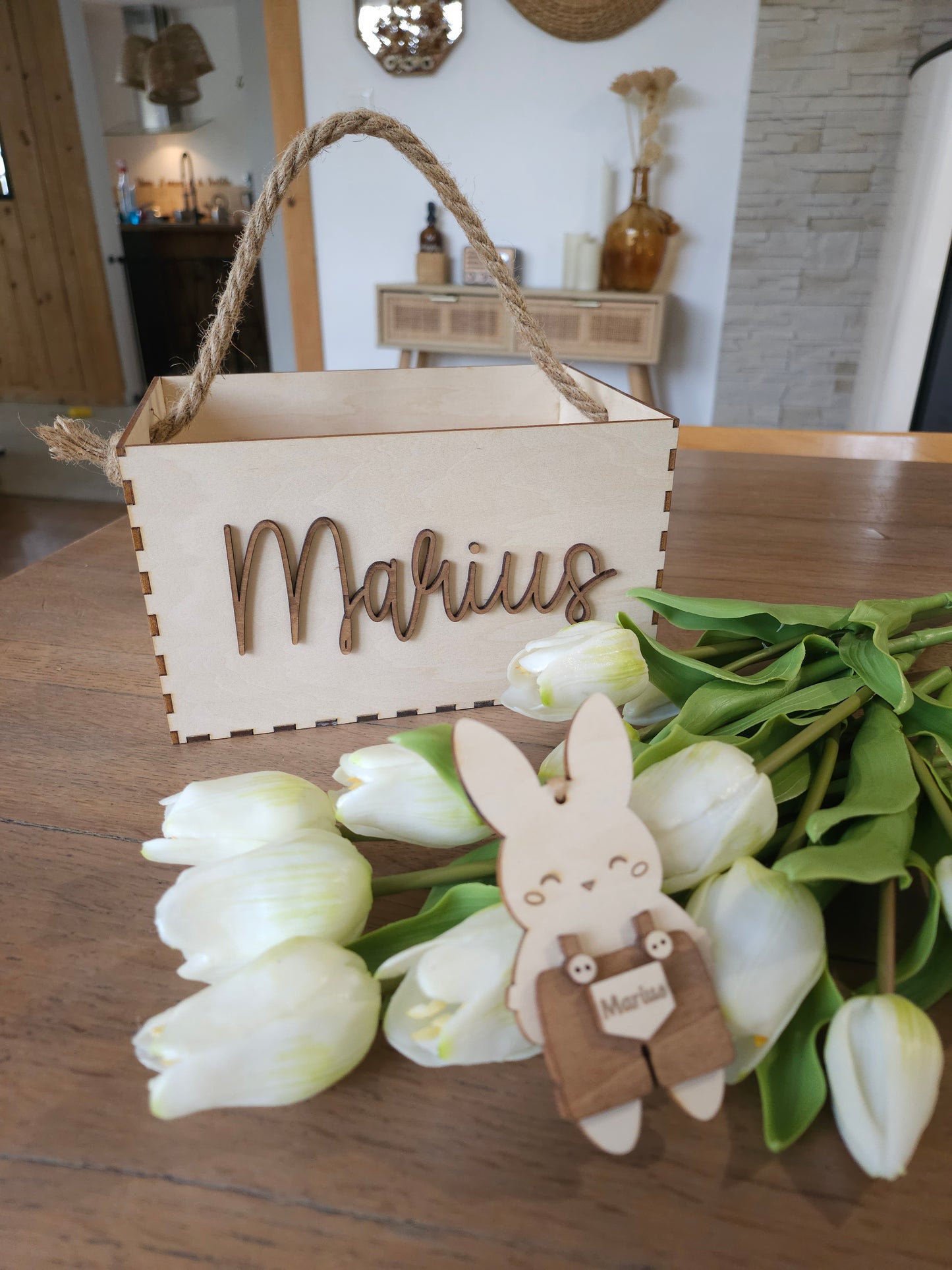 Panier de Pâques en bois personnalisé avec prénom