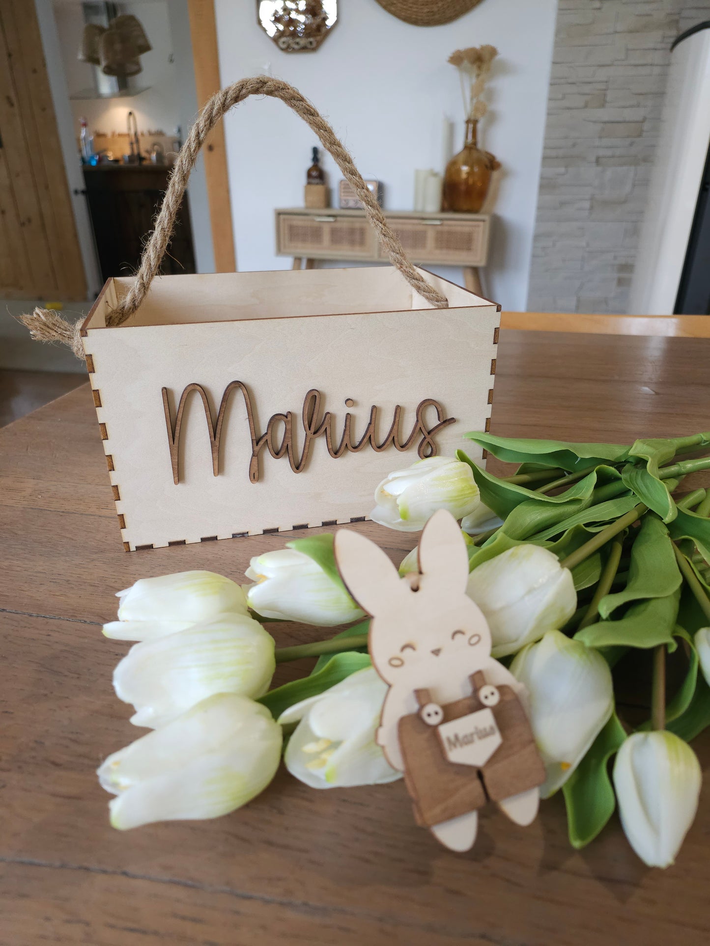 Panier de Pâques en bois personnalisé avec prénom