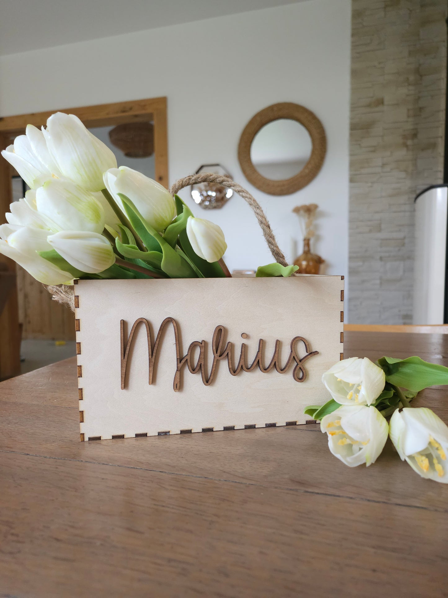 Panier de Pâques en bois personnalisé avec prénom