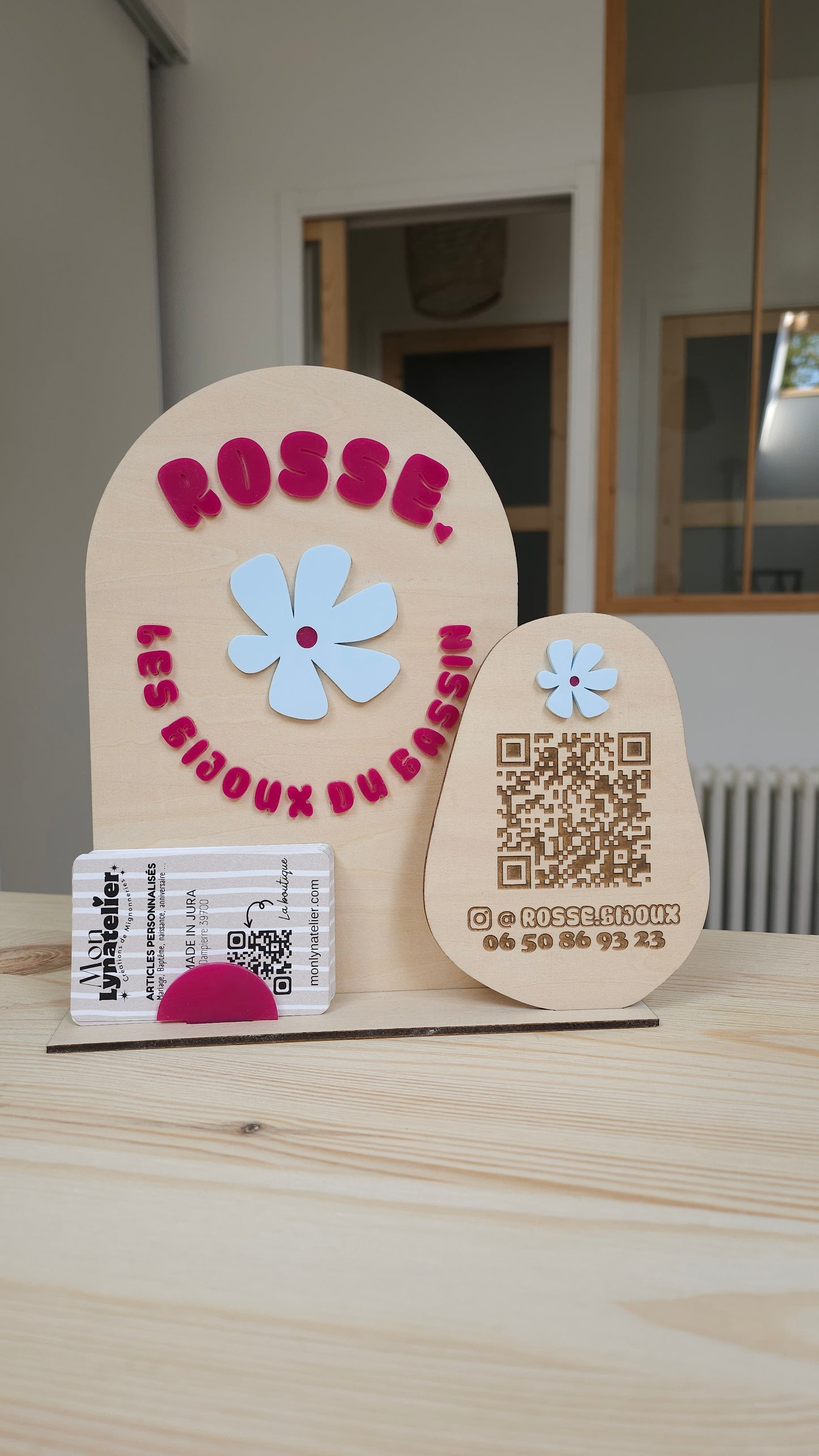 Panneau QR Code réseaux sociaux + carte de visite