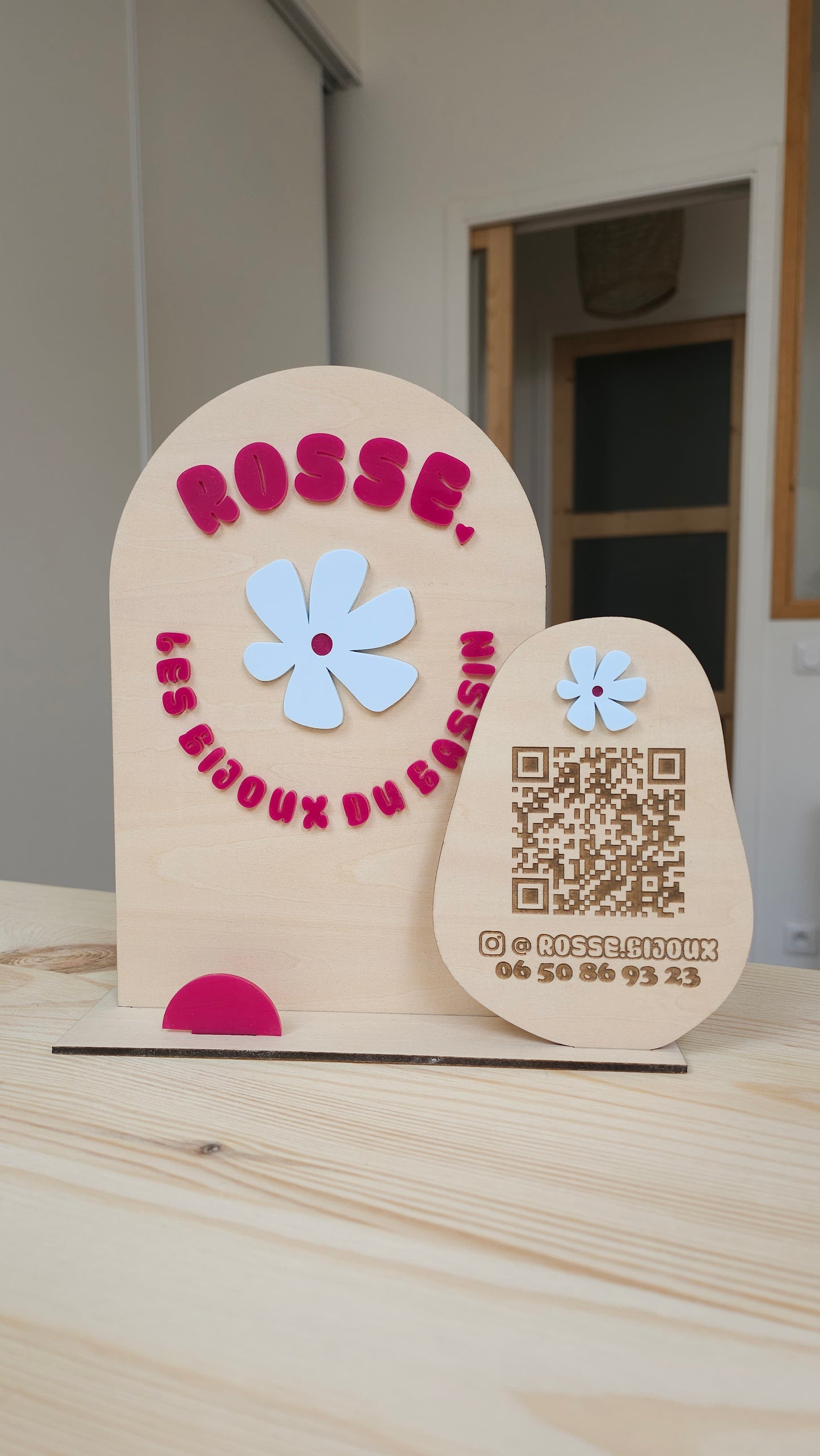 Panneau QR Code réseaux sociaux + carte de visite
