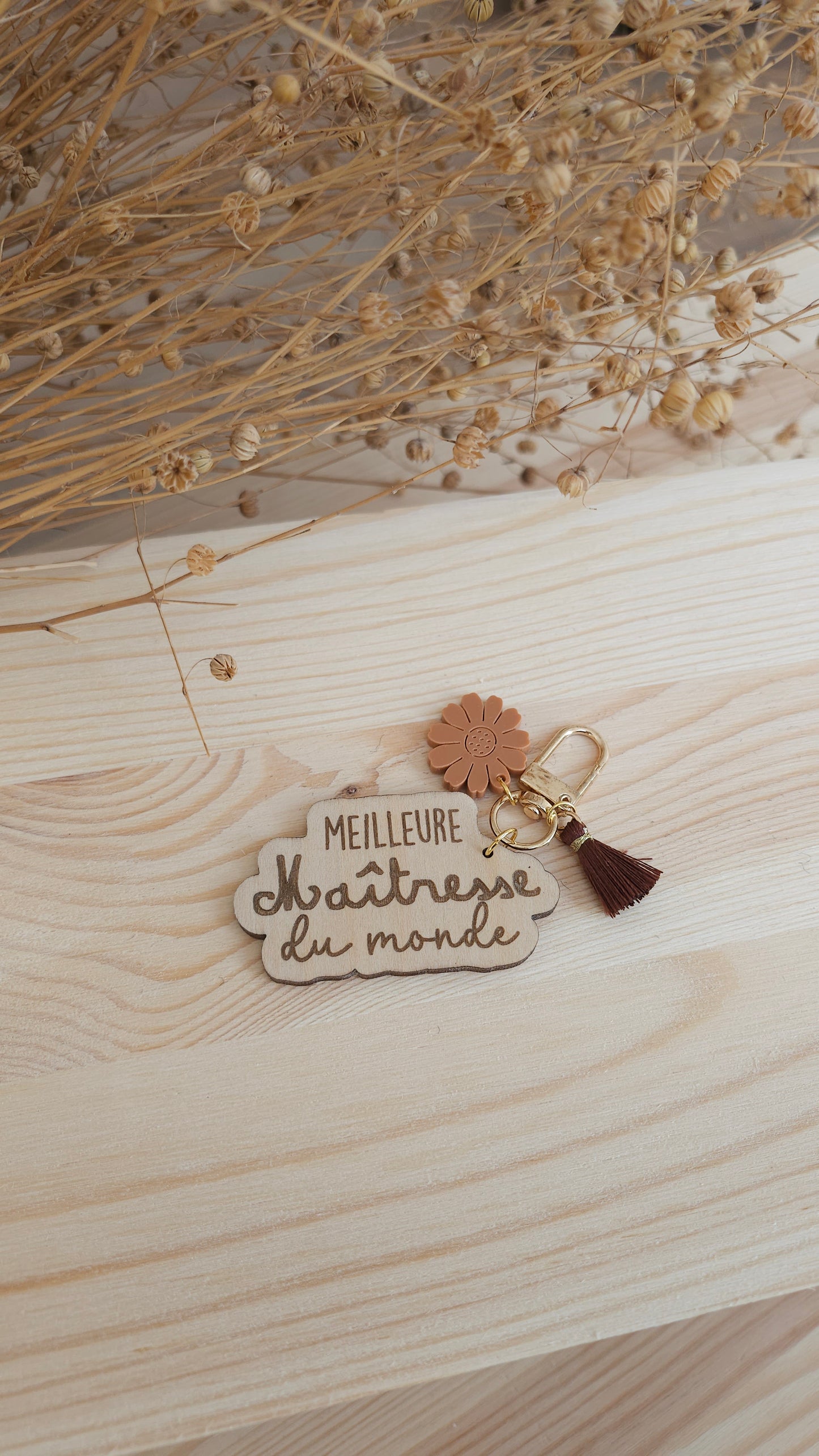 Porte-clés Maîtresse personnalisé avec pompon et fleurs acryliques – Cadeau de fin d'année
