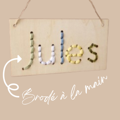 🌈 Panneaux en Bois Brodés